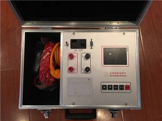 LCZZ-20A直流电阻测试仪用于，绕组的直流电阻测量是变压器的例行试验之一，其目的主要是检查绕组之间、绕组与引线之间的连接或机械特性是否良好、各相绕组之间的电阻是否平衡等，以保证变压器的安全运行。